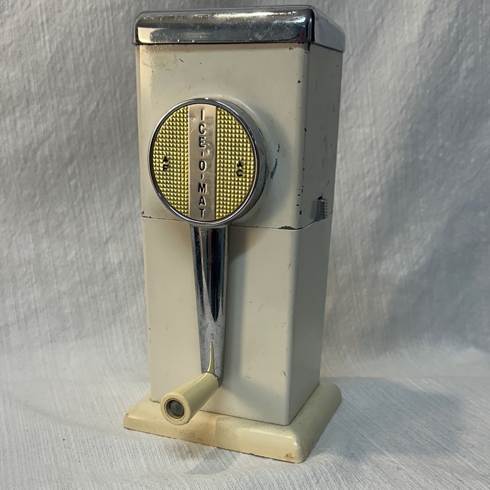 Vintage Ice-O-Mat Ice Crusher